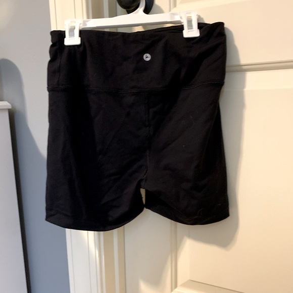 Black 90 degree biker shorts small - Picture 2 of 3
